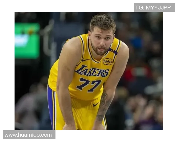 卢卡东契奇：篮球场上的天才少年与未来之星的崛起之路